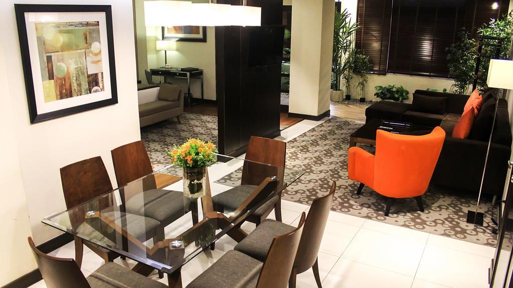 Brentwood Suites Quezon City Bagian luar foto